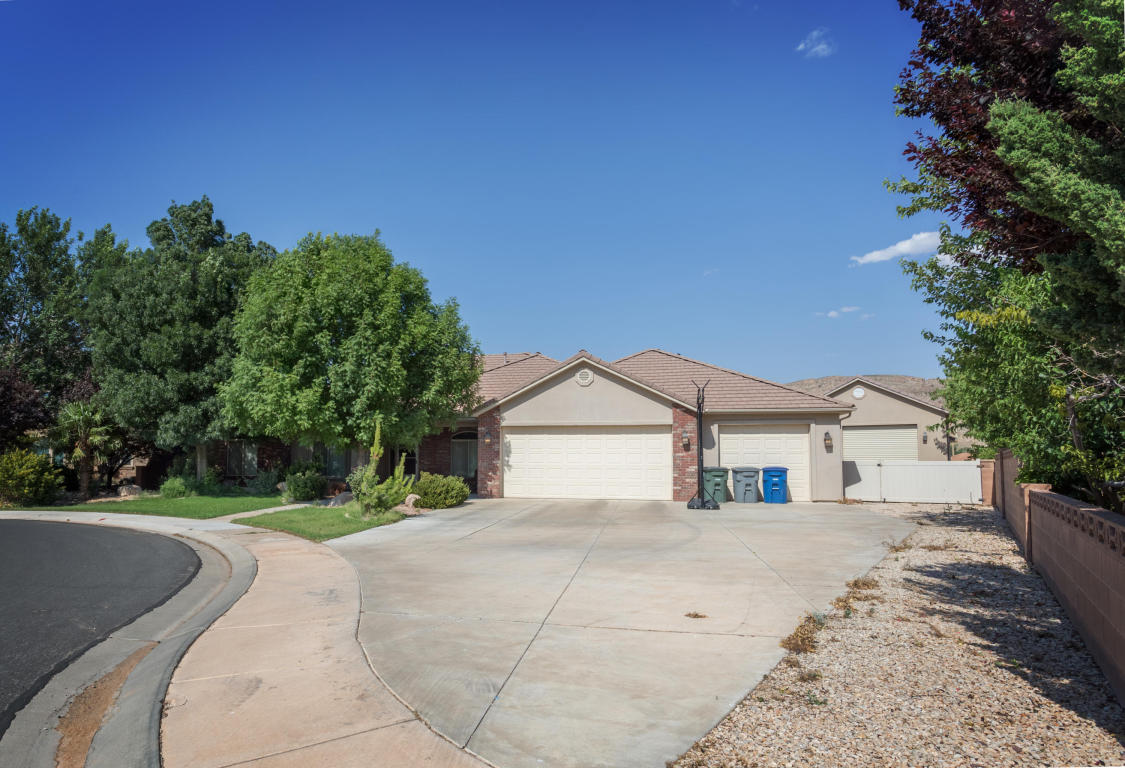 1119 S 840 W, Hurricane, UT 84737