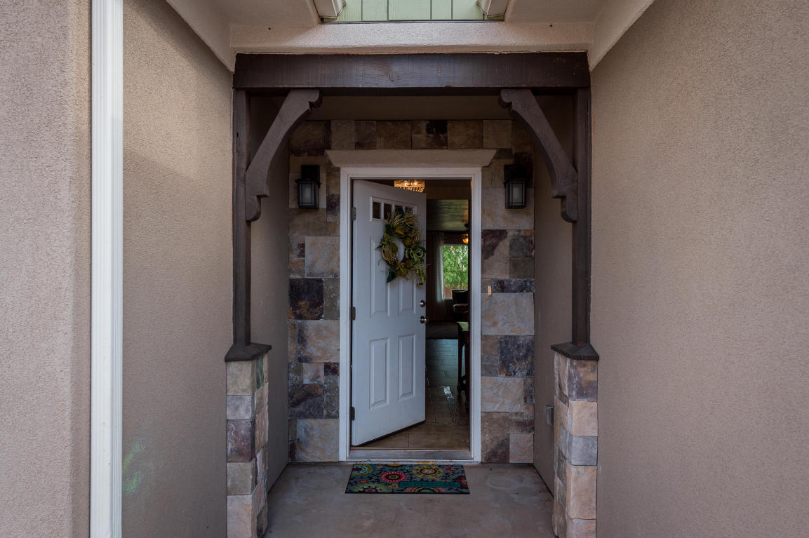 433 W 200 S, Ivins, UT 84738