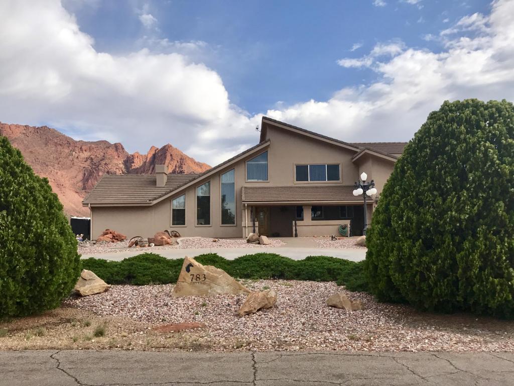 783 Posado ST, Ivins, UT 84738