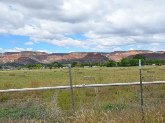 572 S Cedar Cir, Kanab, UT 84741