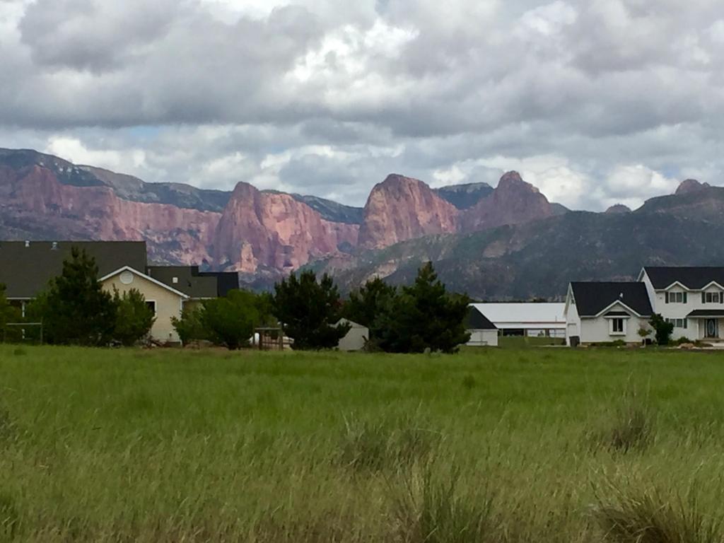 655 S 650 E, New Harmony, UT 84757