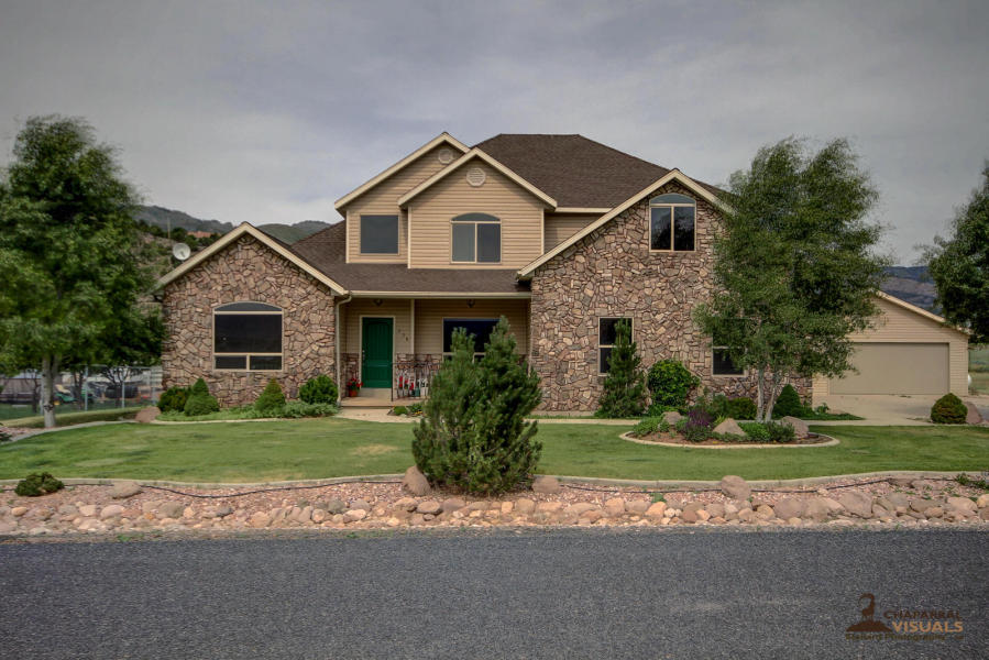 736 S 800 E, New Harmony, UT 84757