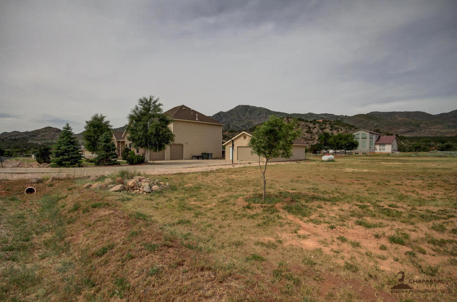 736 S 800 E, New Harmony, UT 84757