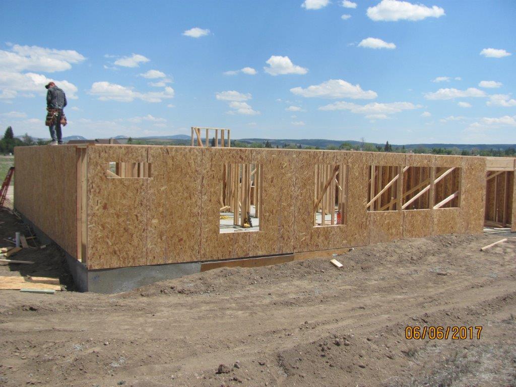 228 W Aspen Valley Dr, Panguitch, UT 84759