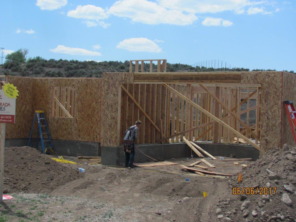 228 W Aspen Valley Dr, Panguitch, UT 84759