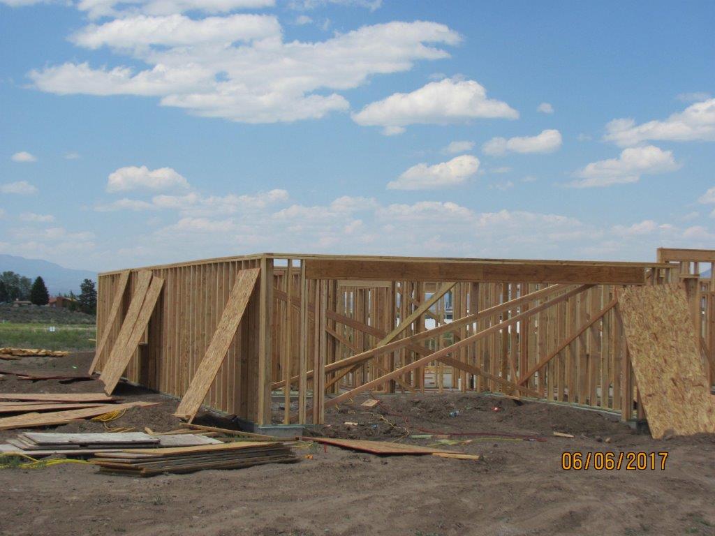 228 W Aspen Valley Dr, Panguitch, UT 84759