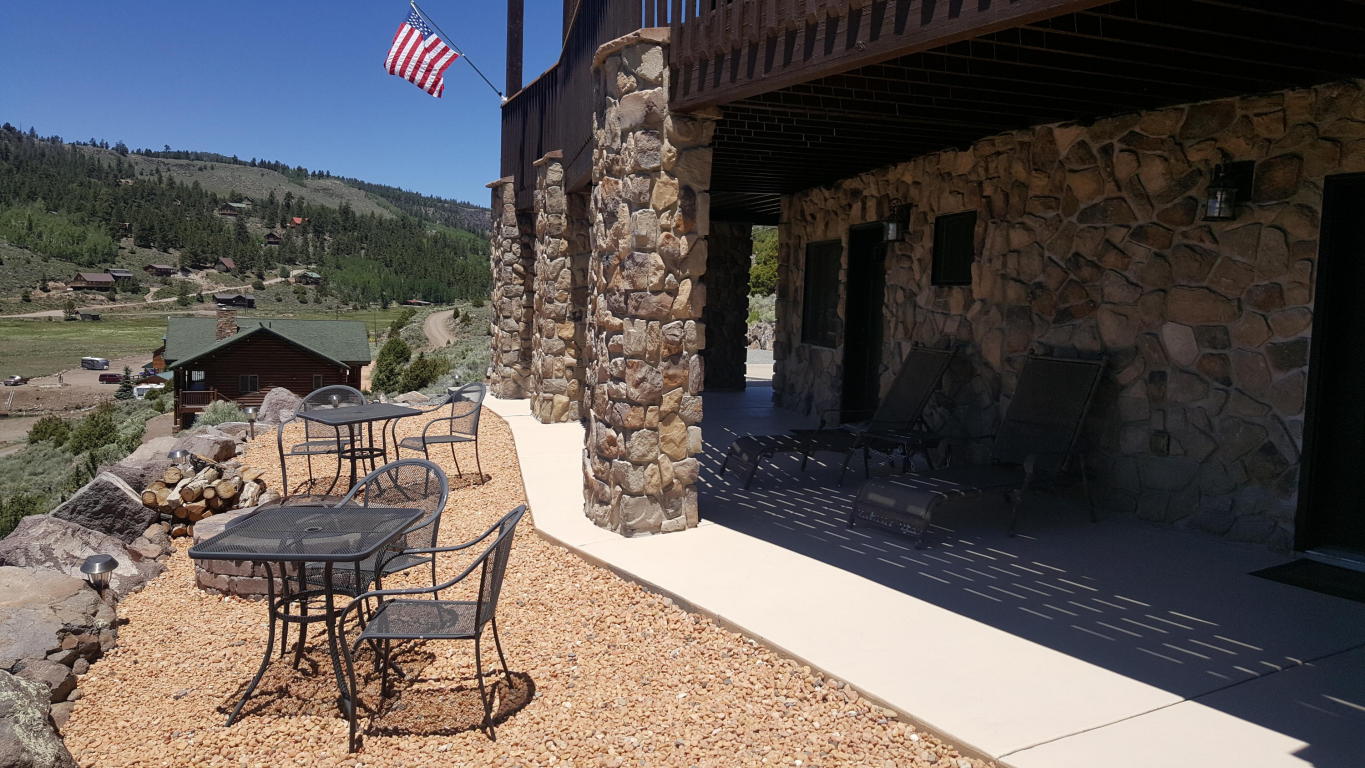 51 Pinion CIR, Panguitch, UT 84759