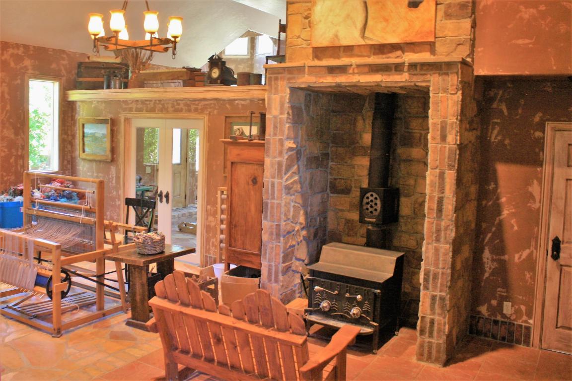 280 N 300 W, Parowan, UT 84761