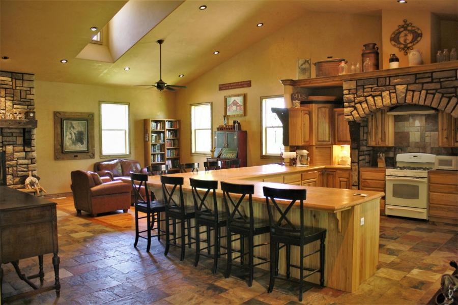280 N 300 W, Parowan, UT 84761