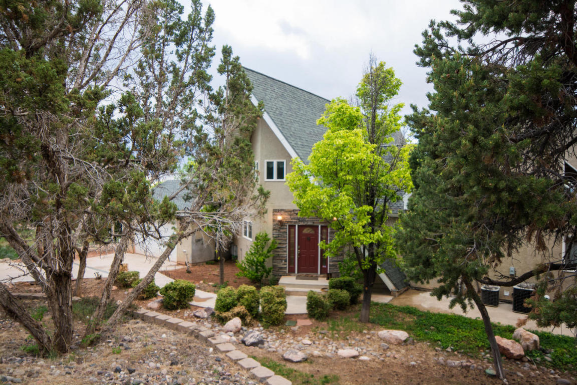 487 E City View DR, Parowan, UT 84761