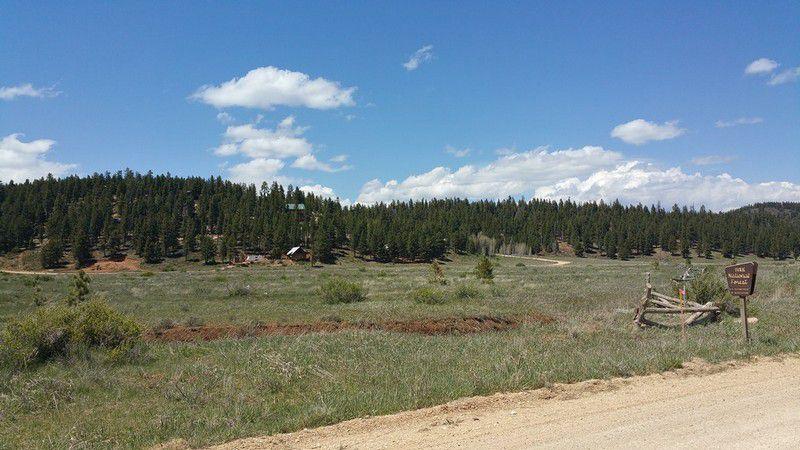1 E Meadow LN, Duck Creek, UT 84762