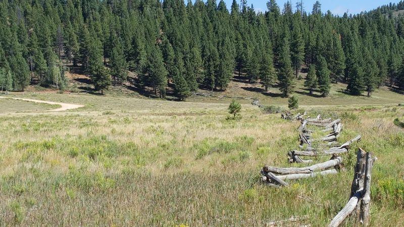 1 E Meadow LN, Duck Creek, UT 84762