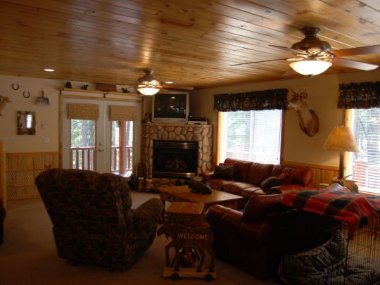 3330 E Piute Dr, Duck Creek Village, UT 84762