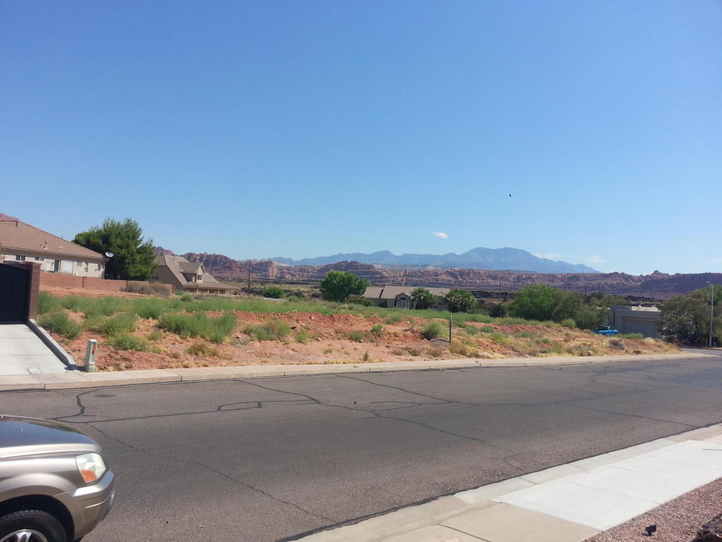 3422 Adobe DR, Santa Clara, UT 84765