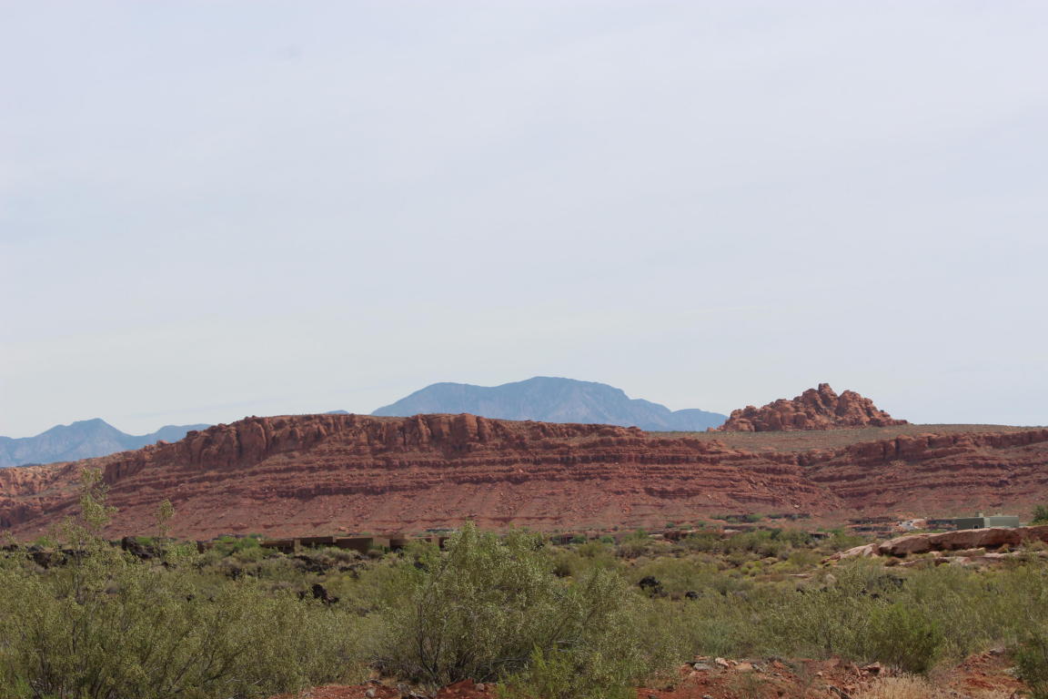 Pioneer Parkway, Santa Clara, UT 84765