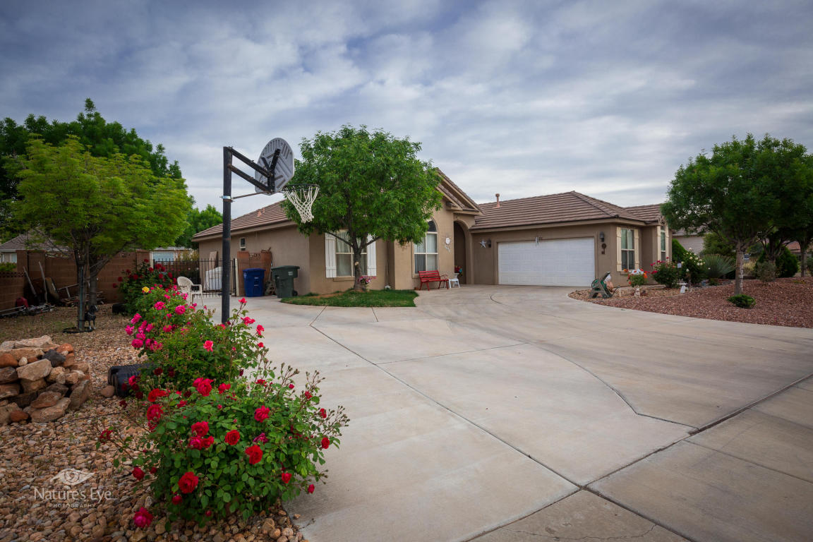 3636 Rachel DR, Santa Clara, UT 84765