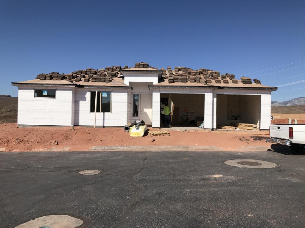 1955 N Red Creek DR, Santa Clara, UT 84765