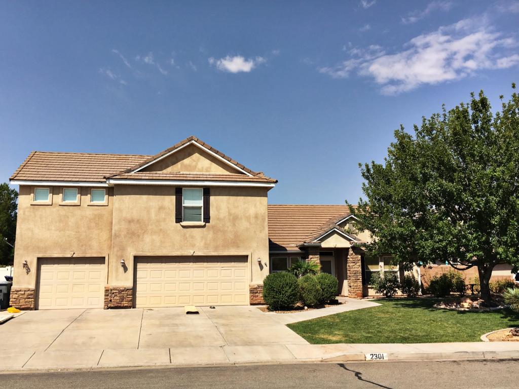 2301 Julie DR, Santa Clara, UT 84765
