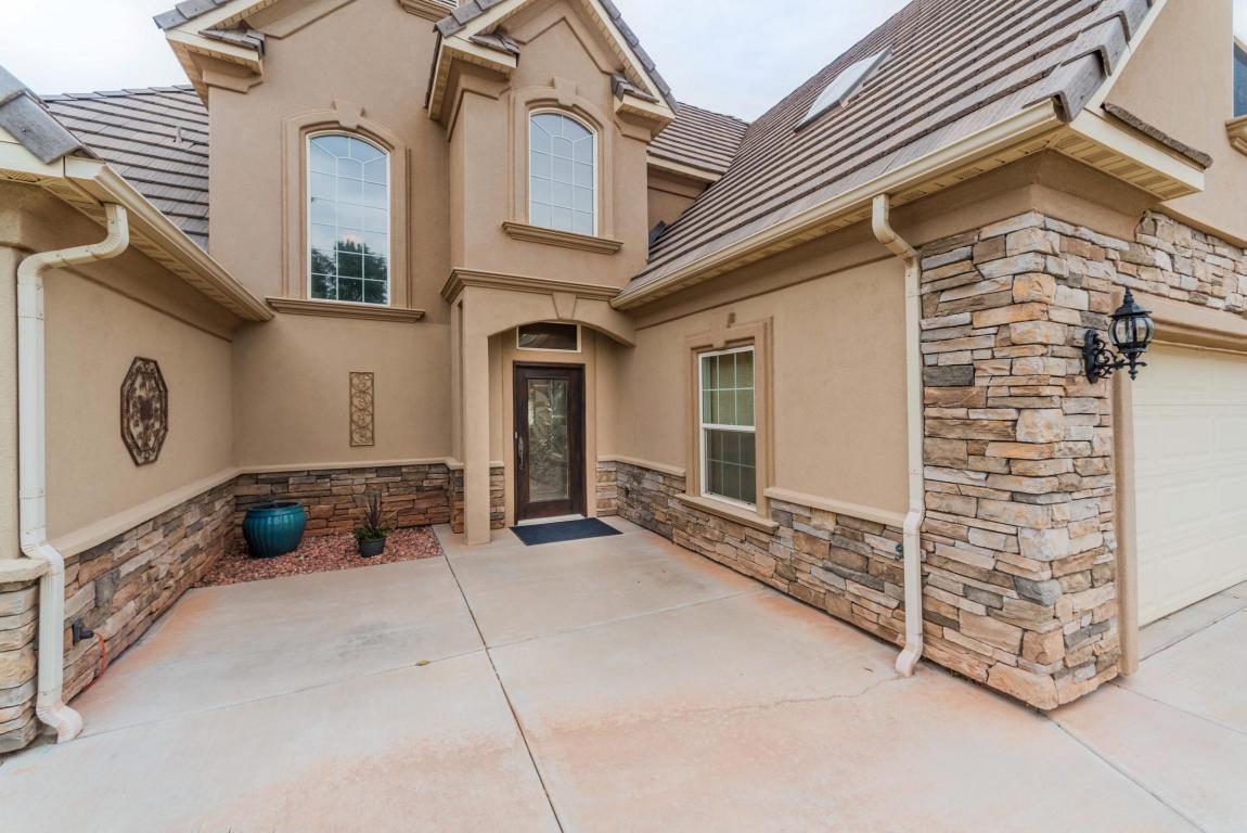 3415 W Robbin N Ct, Santa Clara, UT 84765