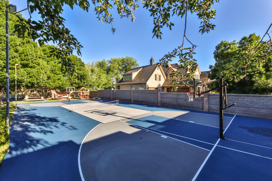 2537 Vineyard DR, Santa Clara, UT 84765