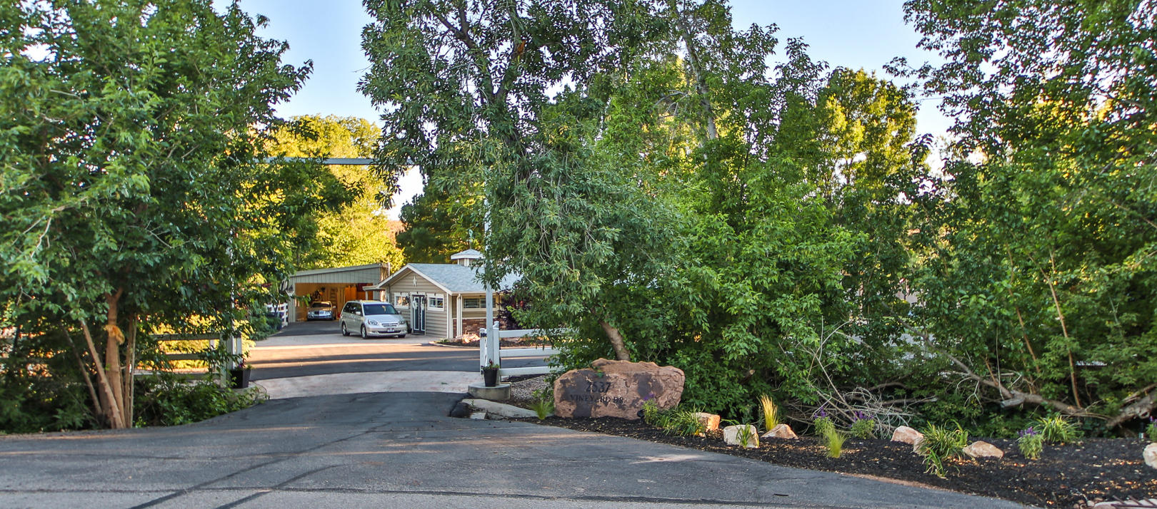 2537 Vineyard DR, Santa Clara, UT 84765