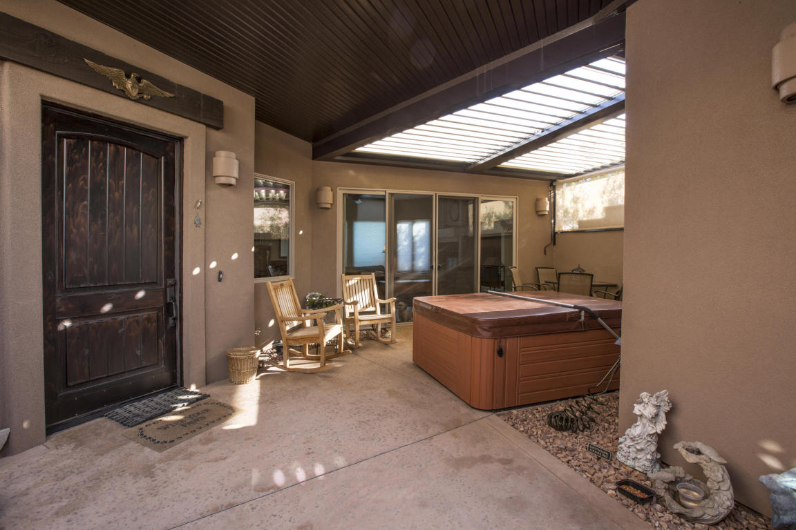 5 W Basalt CIR, Santa Clara, UT 84765