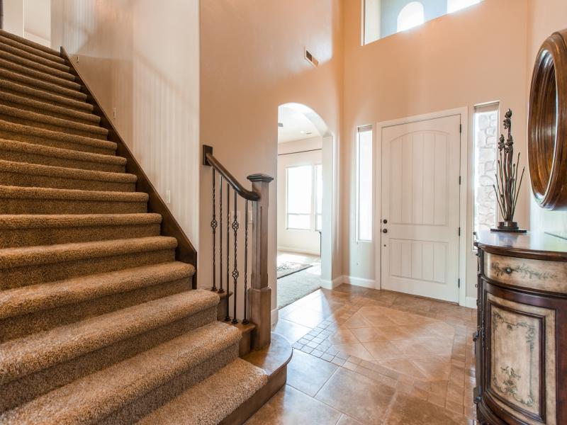 2450 Hafen LN, Santa Clara, UT 84765