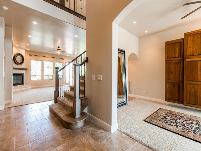 2450 Hafen LN, Santa Clara, UT 84765