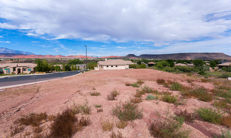 2660 Emeraud DR, St George, UT 84770