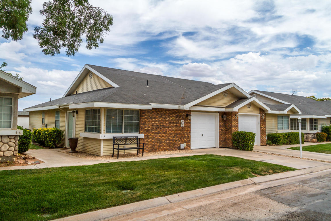 2051 W Canyon View DR, St George, UT 84770
