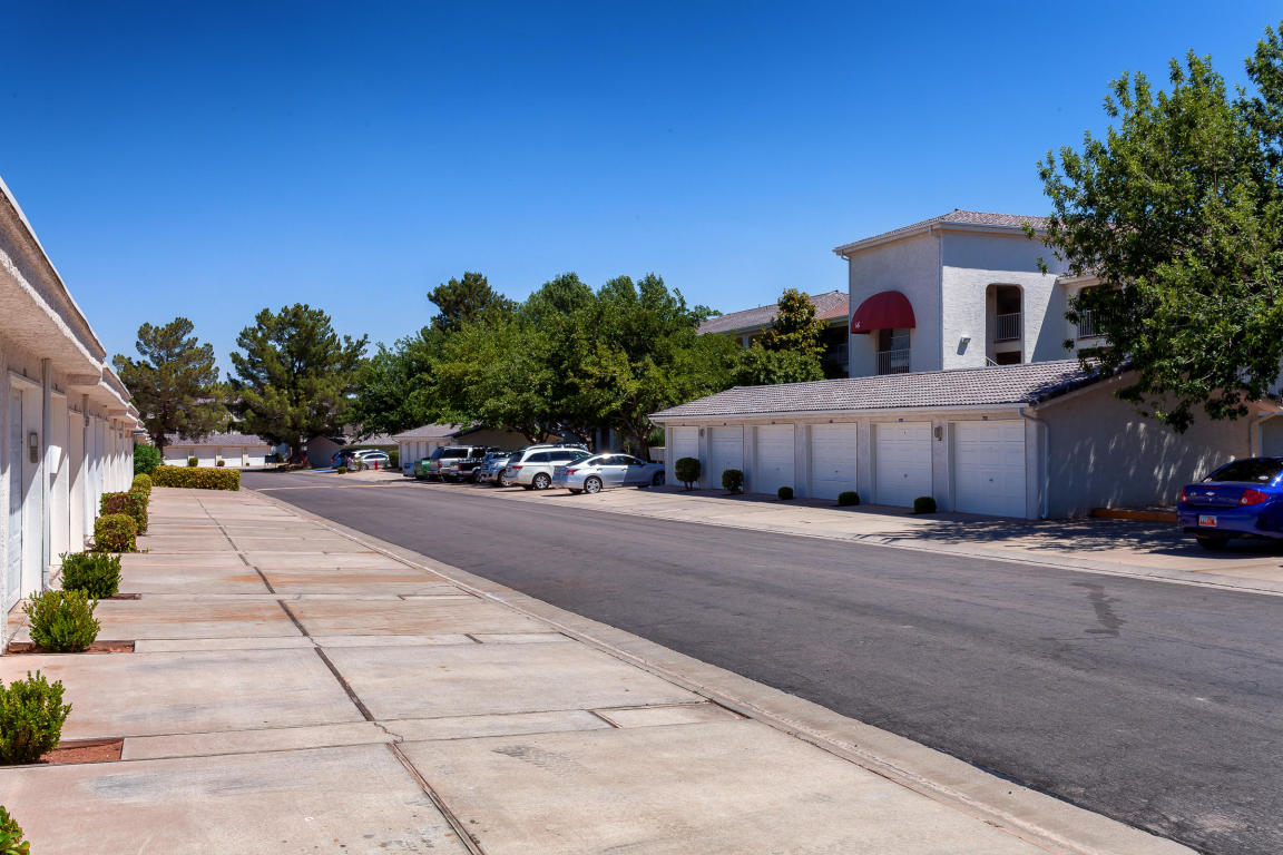 1845 W Canyon View DR, St George, UT 84770