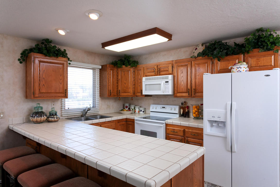1845 W Canyon View DR, St George, UT 84770