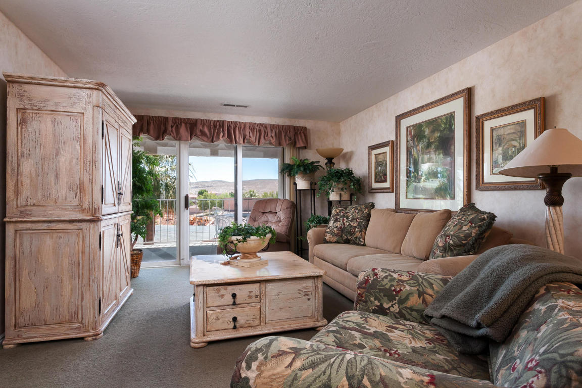 1845 W Canyon View DR, St George, UT 84770