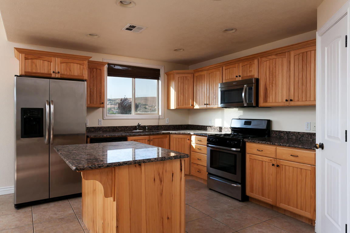 744 Obsidian DR, St George, UT 84770