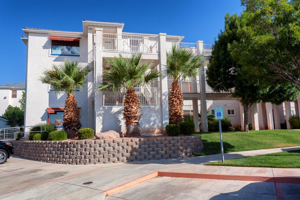 1845 W Canyon View DR, St George, UT 84770