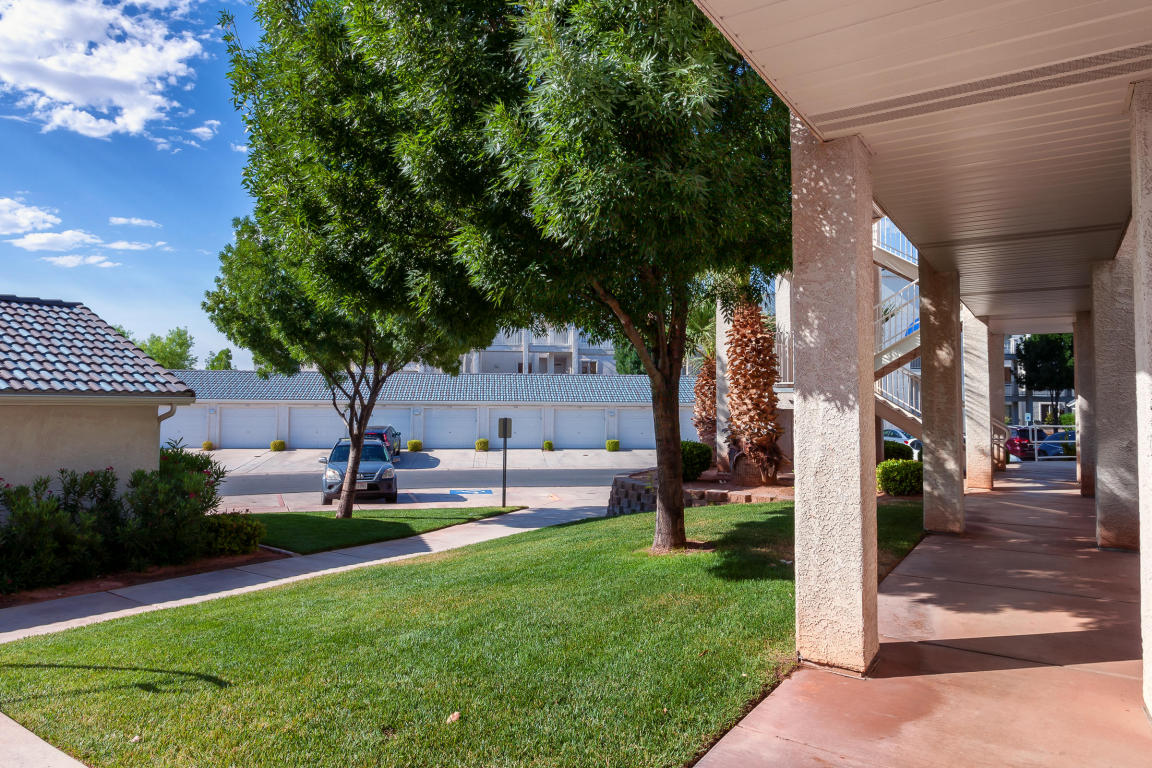 1845 W Canyon View DR, St George, UT 84770
