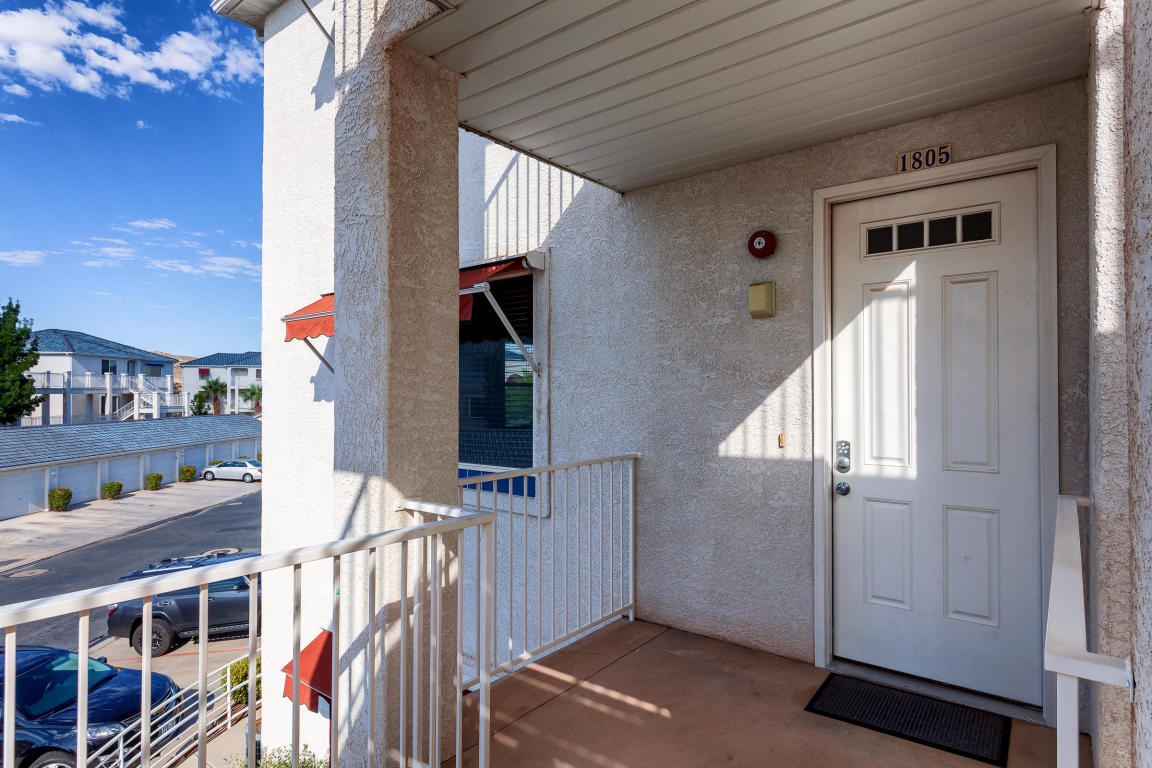 1845 W Canyon View DR, St George, UT 84770