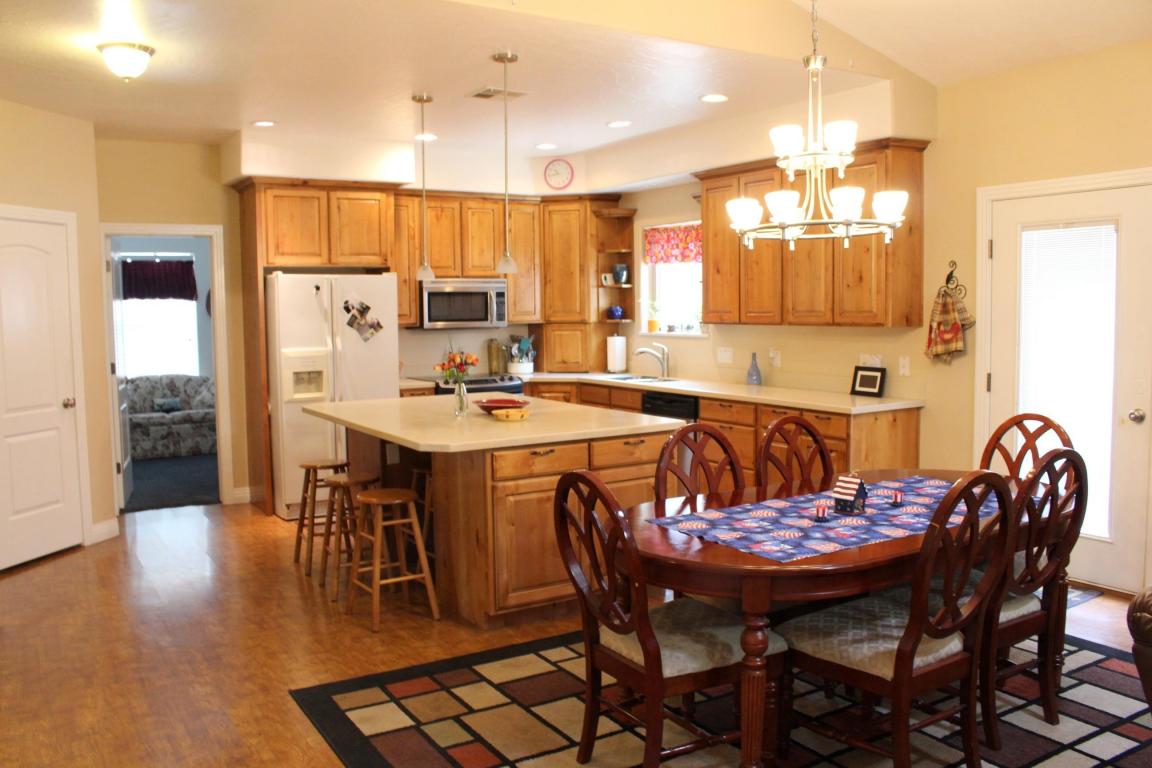 1889 N Lava Flow, St George, UT 84770