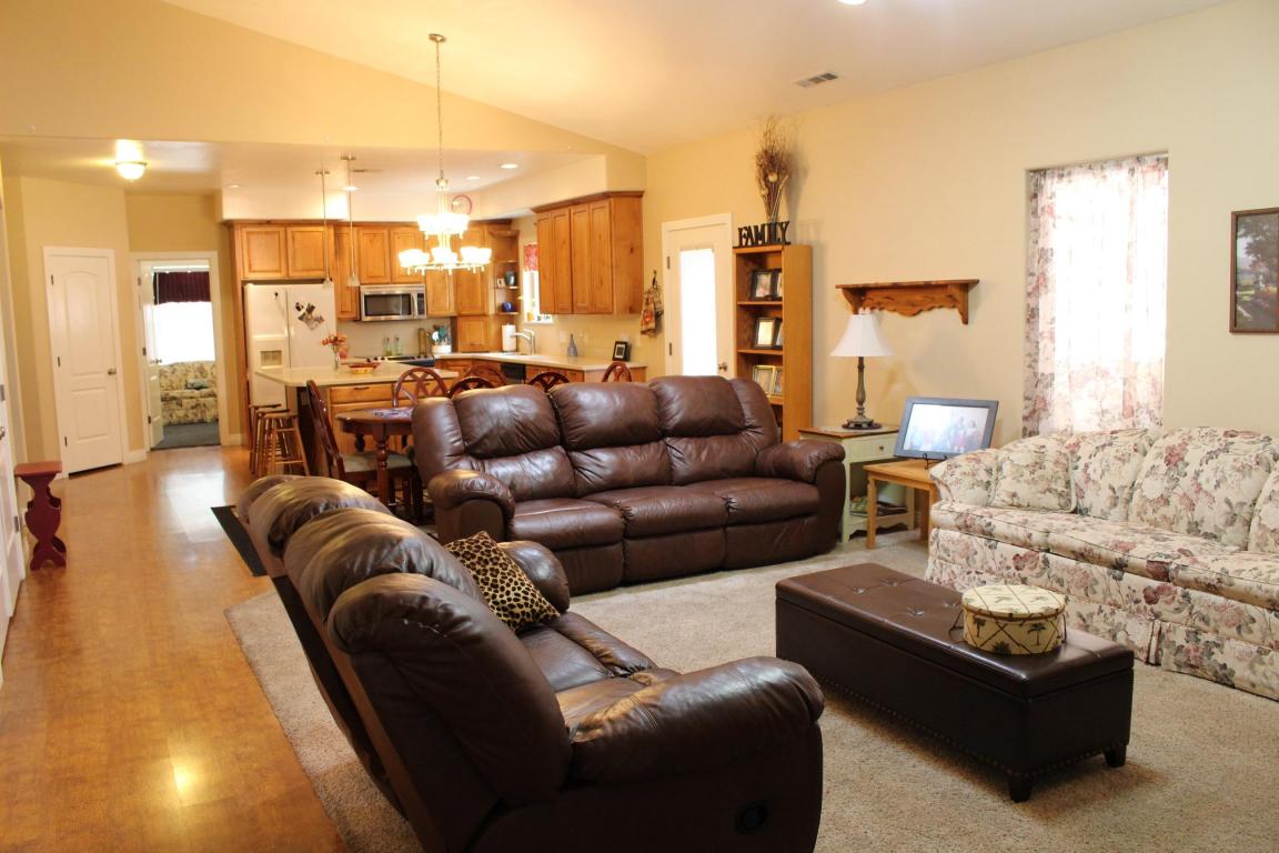 1889 N Lava Flow, St George, UT 84770