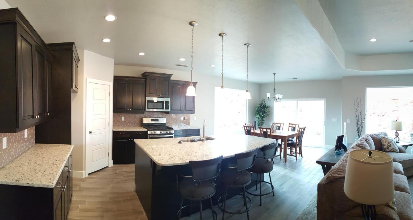 2166 E Colorado CIR, St George, UT 84770
