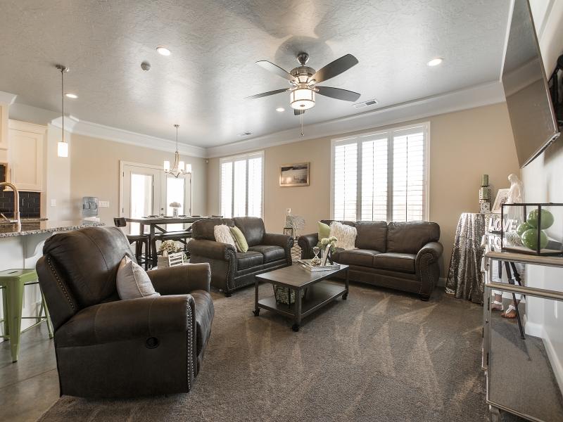 2170 E Colorado CIR, St George, UT 84770