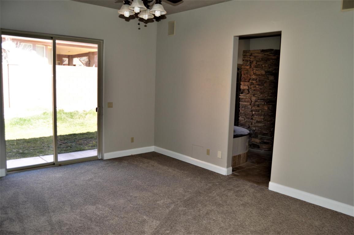 1838 W Ticaboo DR, St George, UT 84770