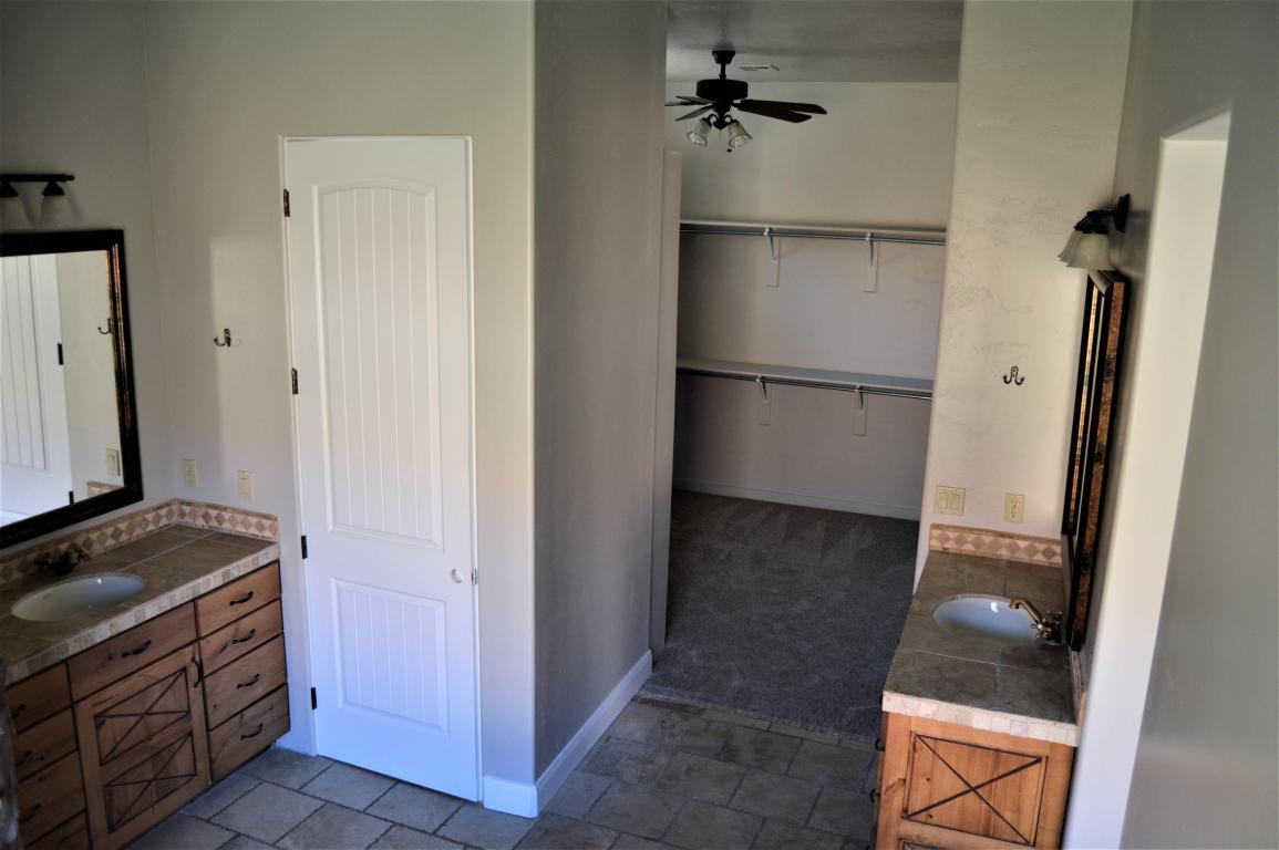 1838 W Ticaboo DR, St George, UT 84770