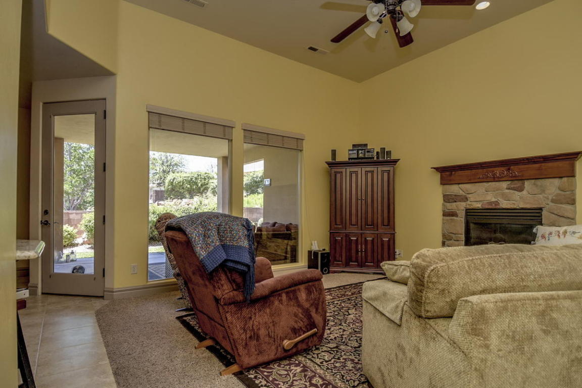 21 N Charbonne DR, St George, UT 84770