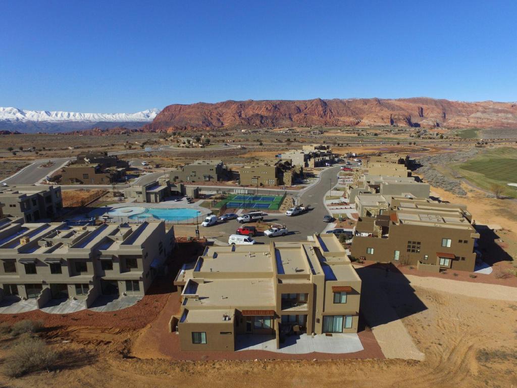 215 N Escapes Drive, St George, UT 84770