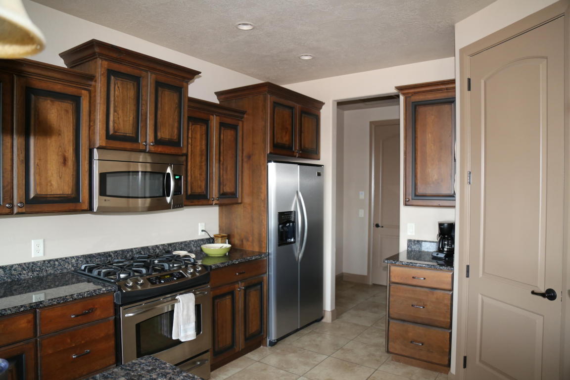 1927 W 470 N ST, St George, UT 84770