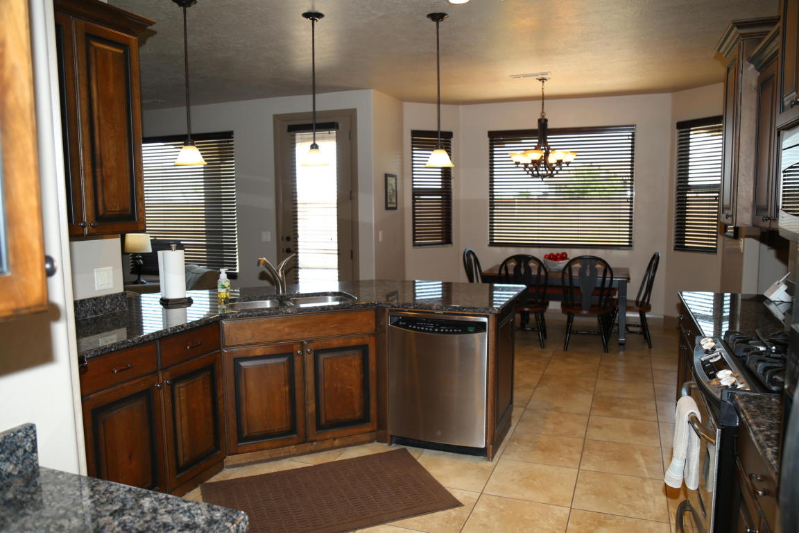 1927 W 470 N ST, St George, UT 84770