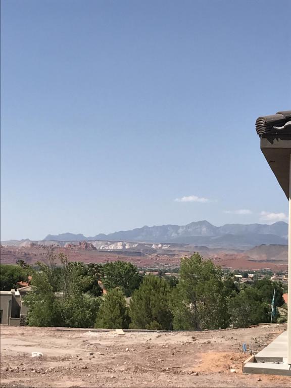 2243 W Sunbrook DR, St George, UT 84770