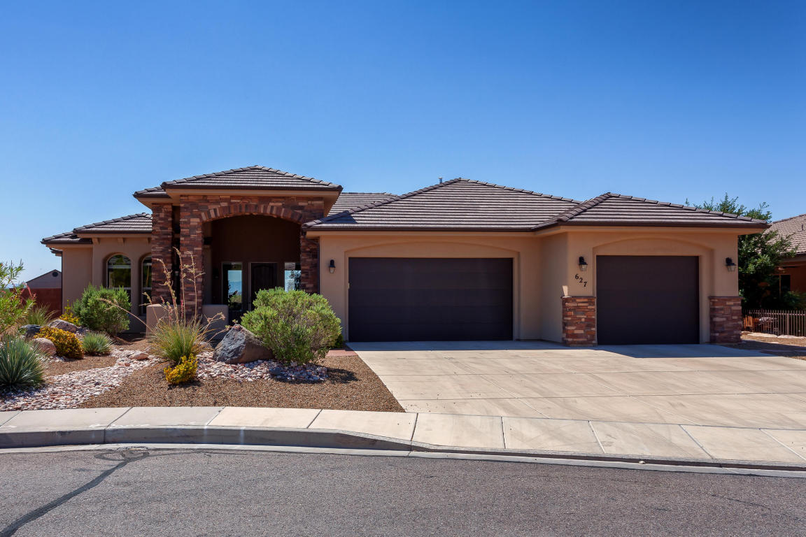 627 S 1950 W CIR, St George, UT 84770