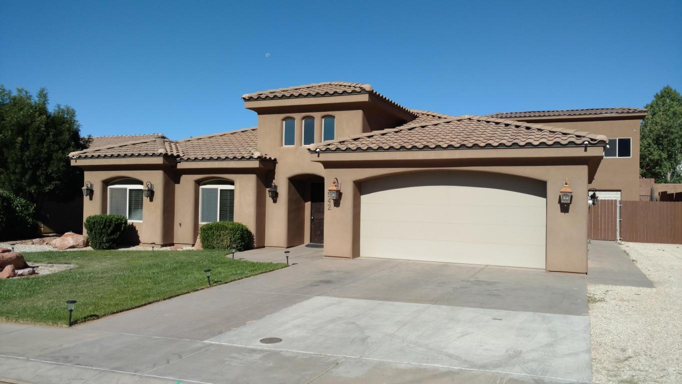 942 Peachtree DR, Toquerville, UT 84774